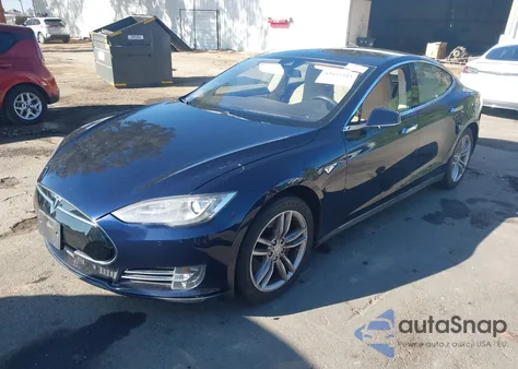 2015 Tesla Model S 60/70/85 z USA, uszkodzony, nr VIN 5YJSA1S1XFFP77006